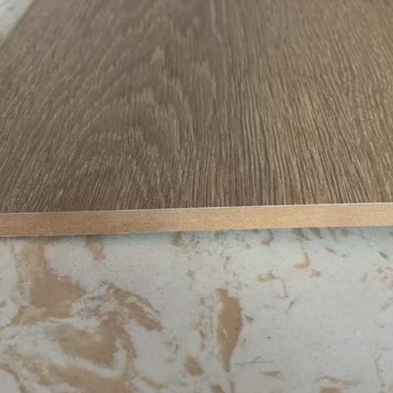 Anti- labi Scratch resistens Laminate circa scalam calcatur